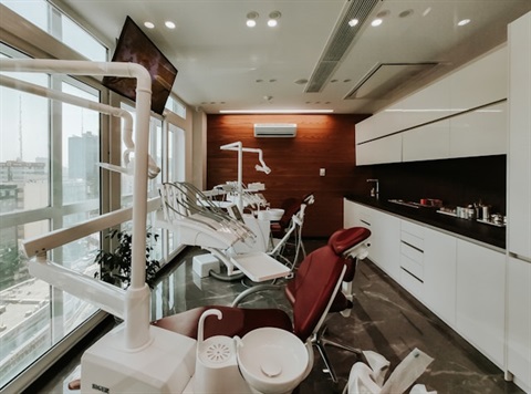 dentist