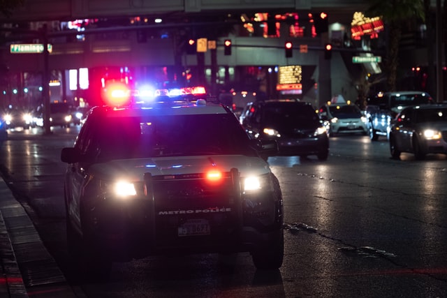 flashing lights on police car